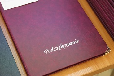 Za nami uroczysta sesja Rady Miejskiej w Wieluniu. Było wiele podziękowań za wspólną pracę na rzecz samorządu
